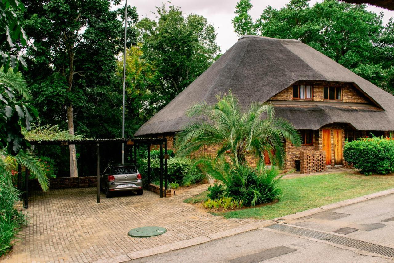 อินยามาทาน 227บี ครูเกอร์ พาร์ค ลอดจ์ Villa เฮซีวิว ภายนอก รูปภาพ