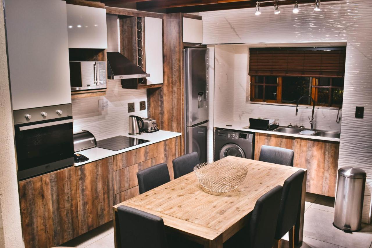 อินยามาทาน 227บี ครูเกอร์ พาร์ค ลอดจ์ Villa เฮซีวิว ภายนอก รูปภาพ